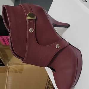 Ankle boots